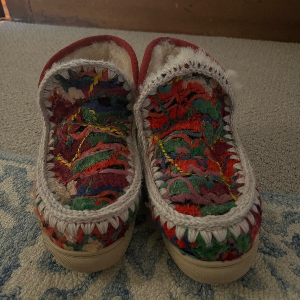 Mou Multicolor Crochet Knit Moccasins with Cream Trim